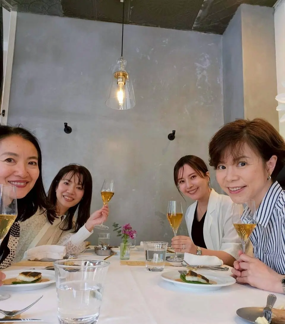 新緑の日本大通りと美味しいフレンチの画像_5