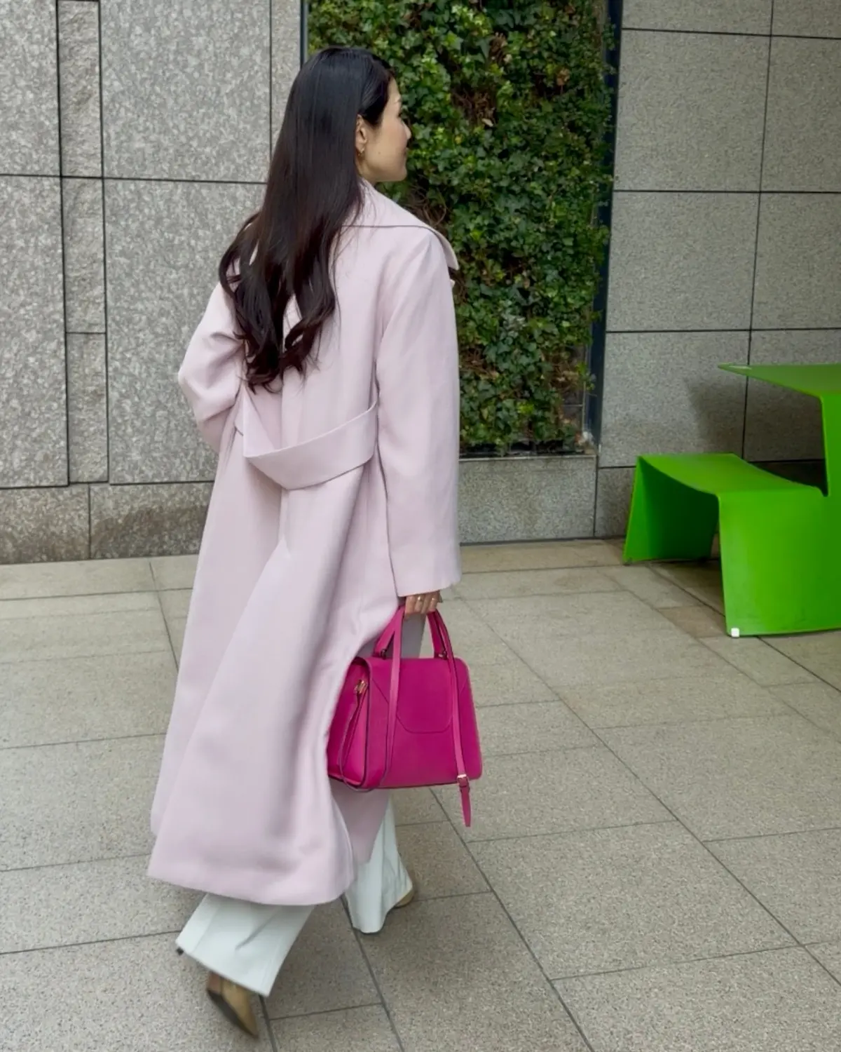 エクラ 華組　小泉雅恵さん　きれい色　春コーデ　ピンクコーデ