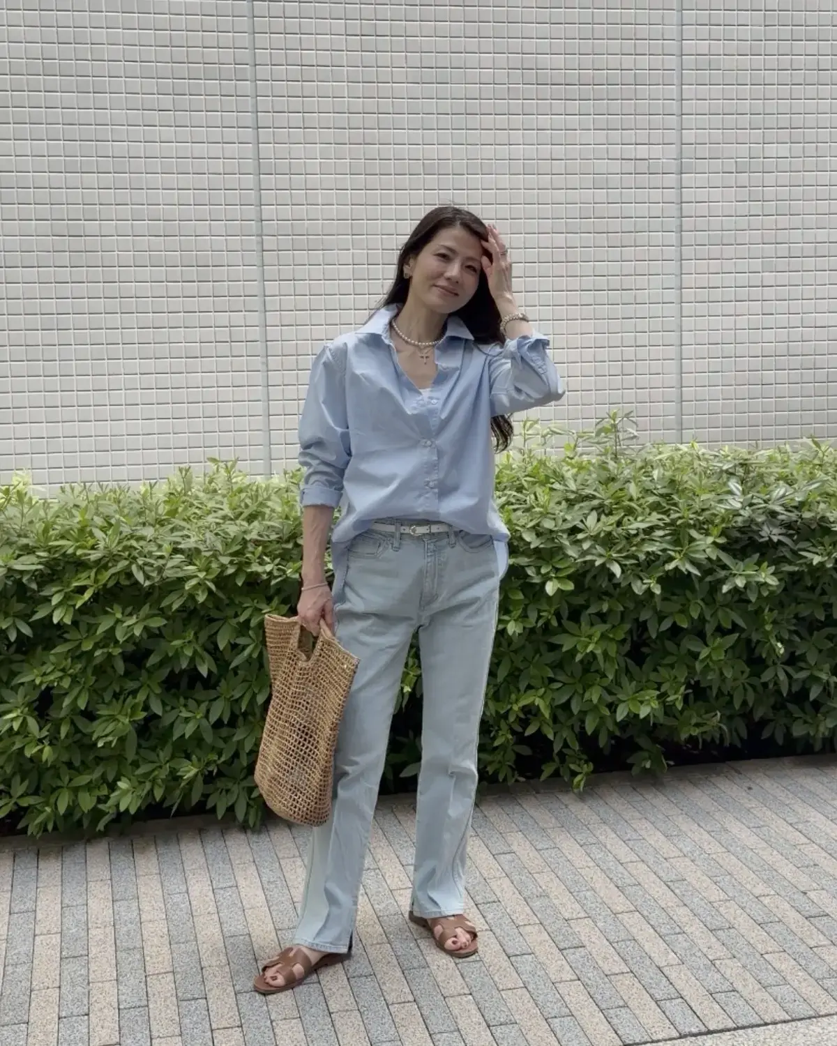小泉雅恵さん　シャツ　ユニクロ