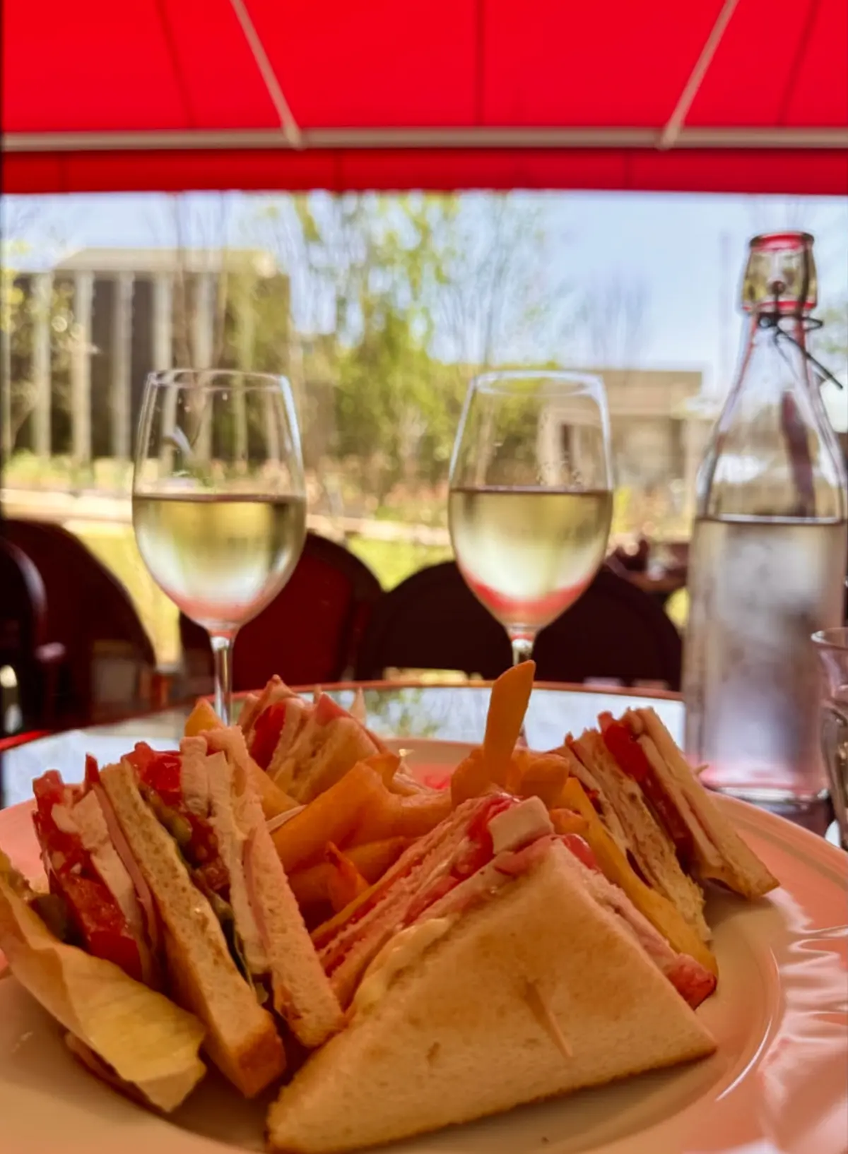 表参道でパリ気分☆伝説のギャルソンが手がの画像_2