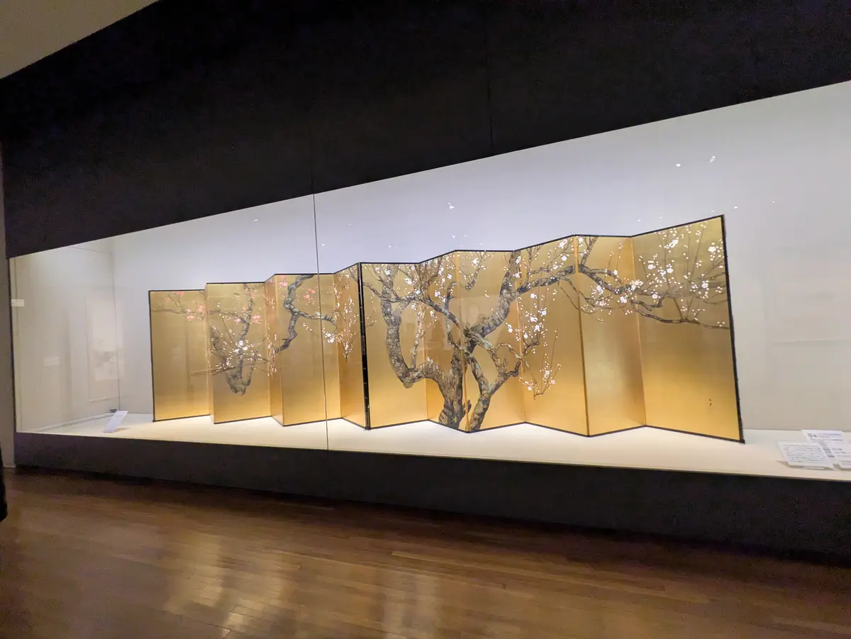 「紅白梅」1919年頃 玉堂美術館蔵