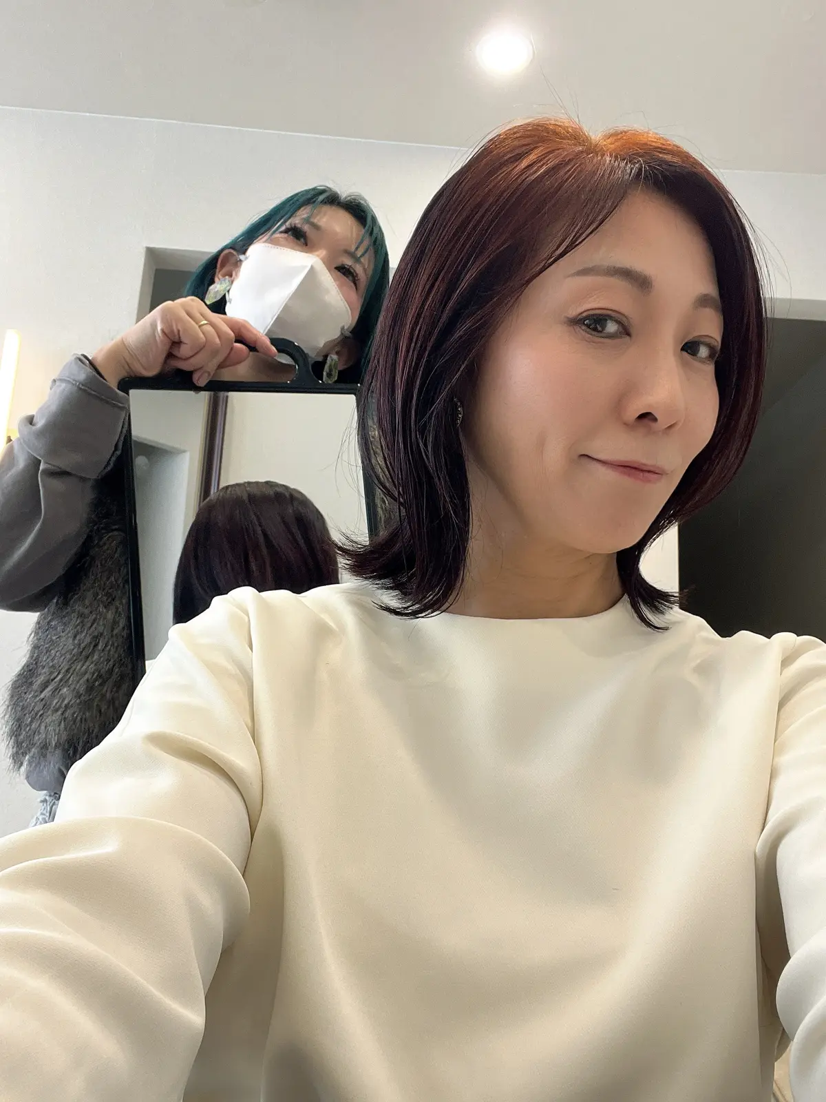 心も髪もリフレッシュ！ミディアムレイヤーの画像_10