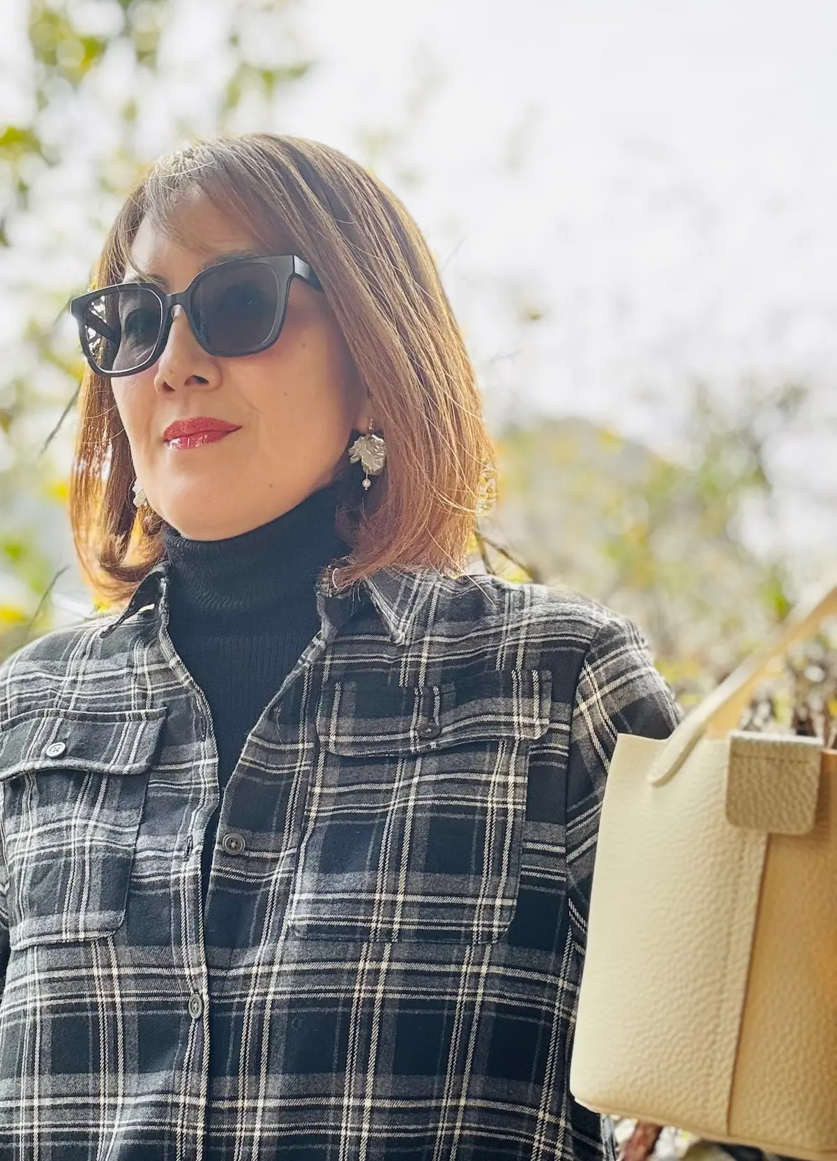 大人に似合う白ブーツ、白バッグコーデの画像_8