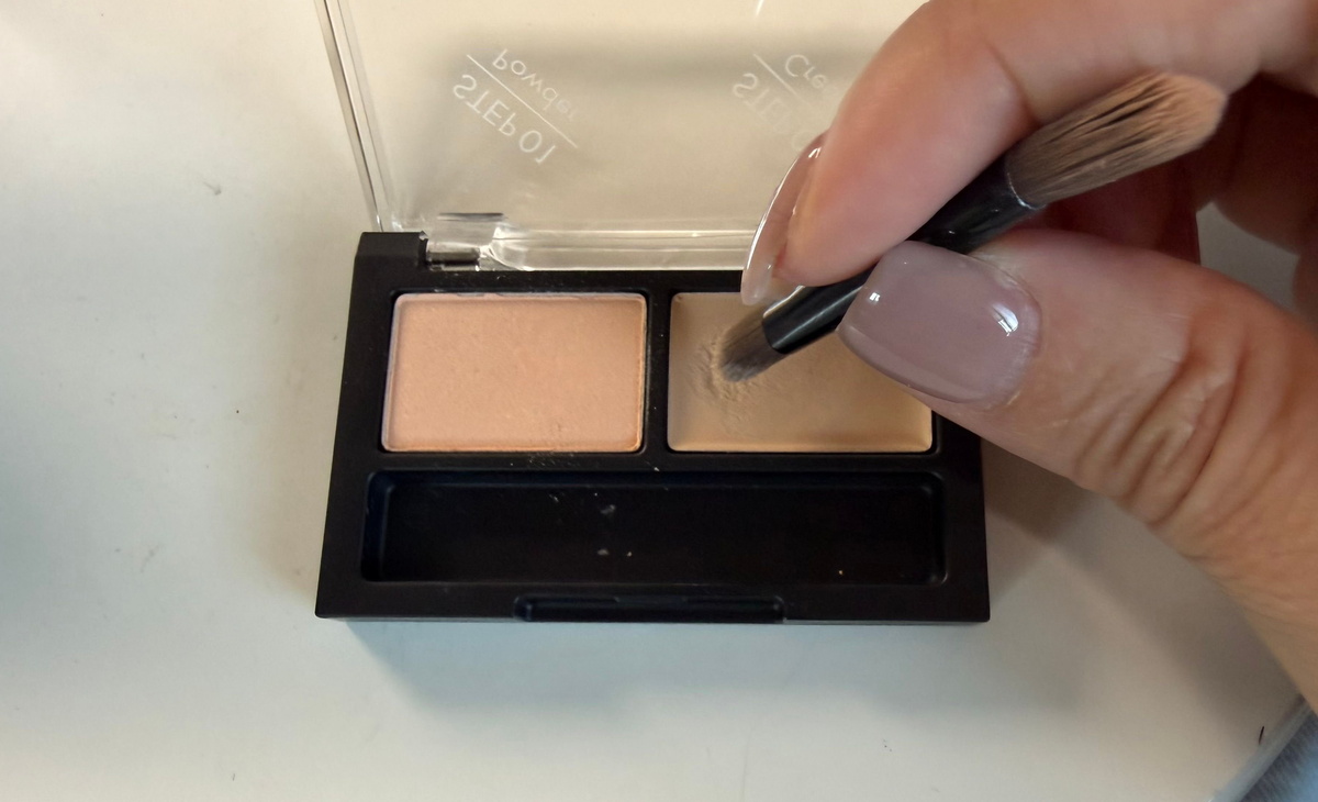 STEP2のクリームを取っている様子