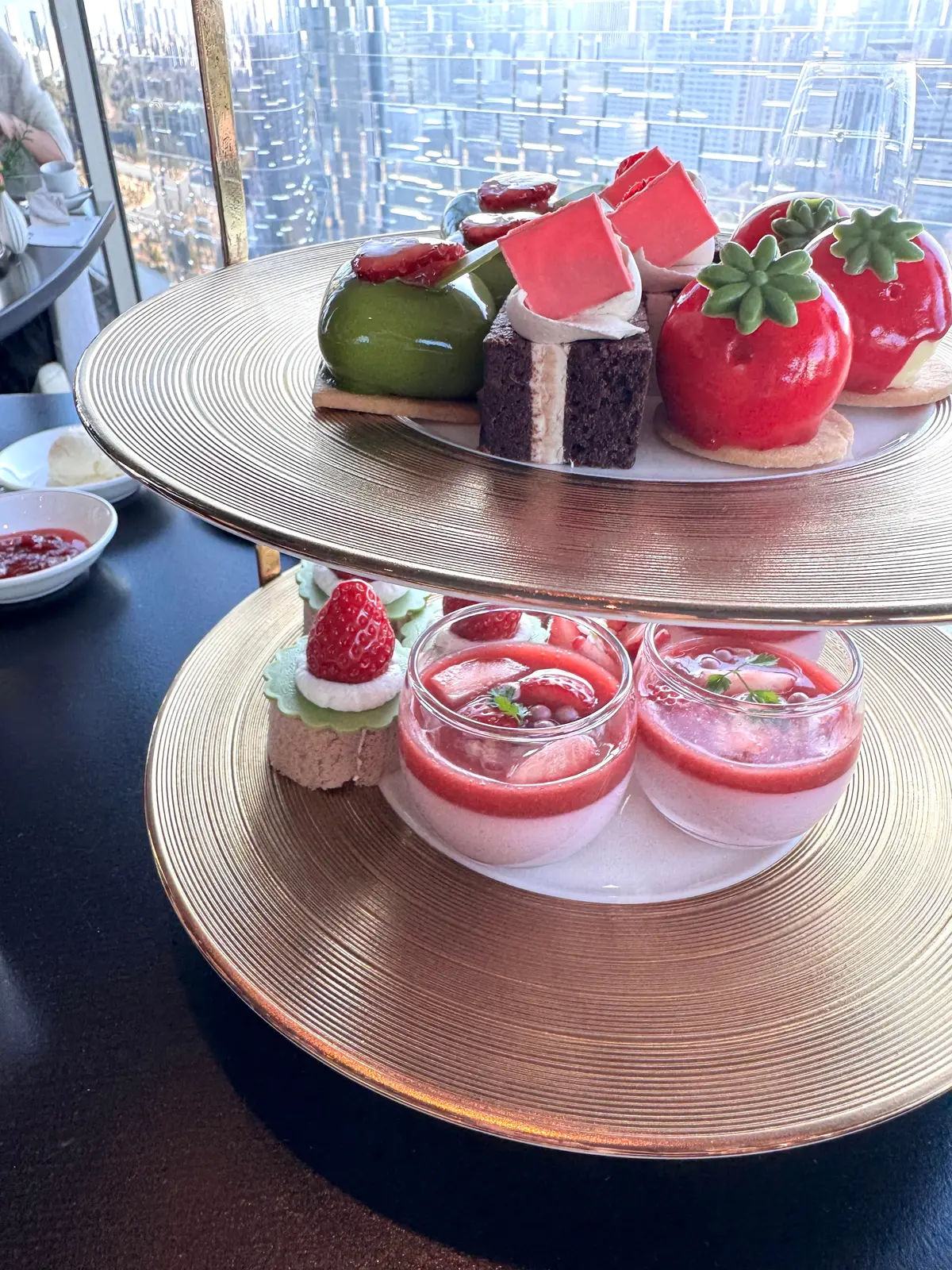 ストロベリーアフタヌーンティー