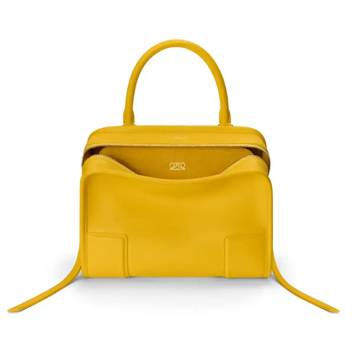 ロエベの「アマソナ180」スモール