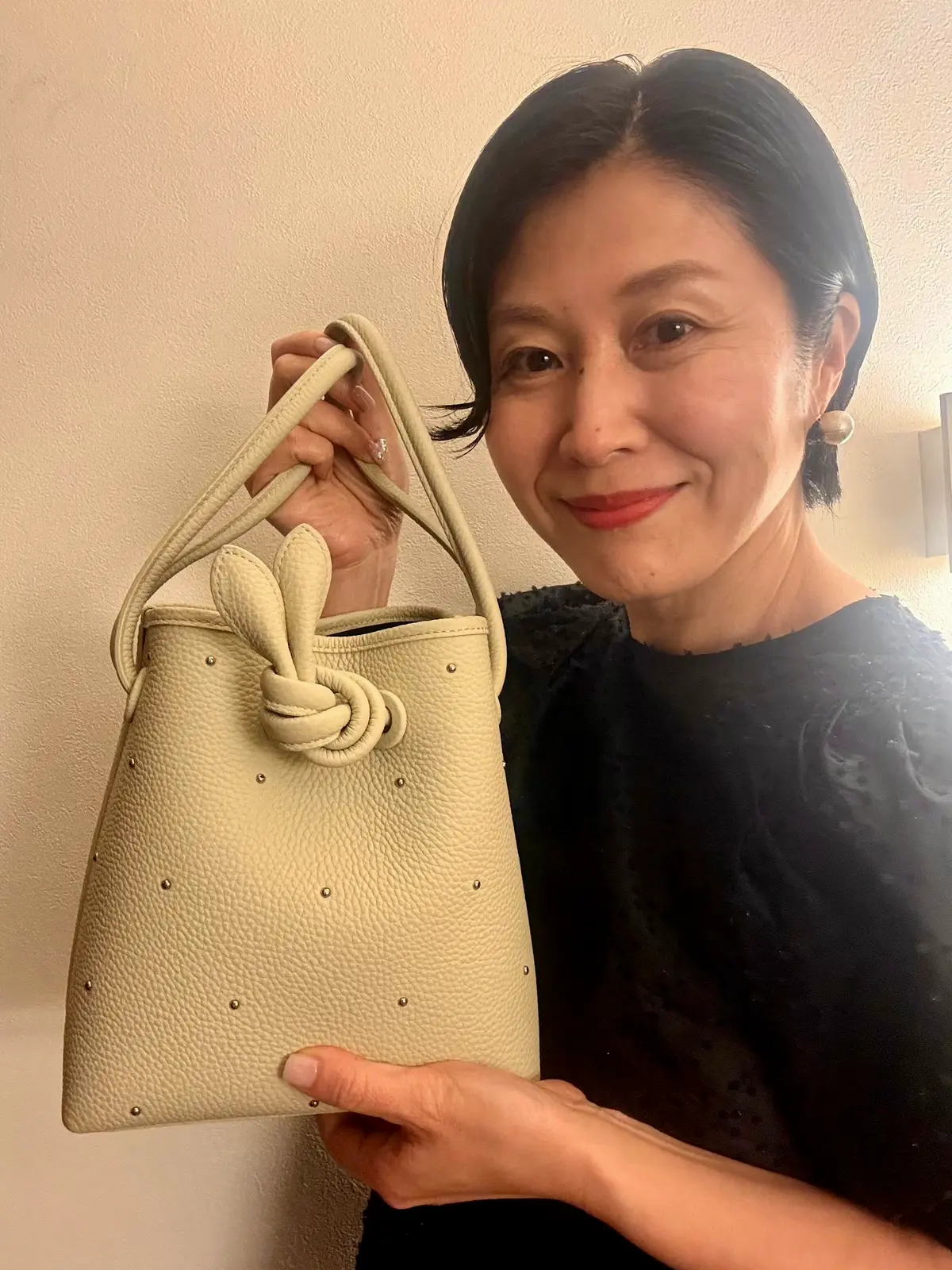 白いバックの中身と、小さなこだわりの画像_1