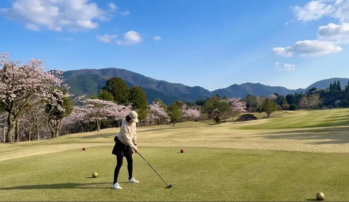 桜満開のお花見ゴルフを満喫🌸の画像_2