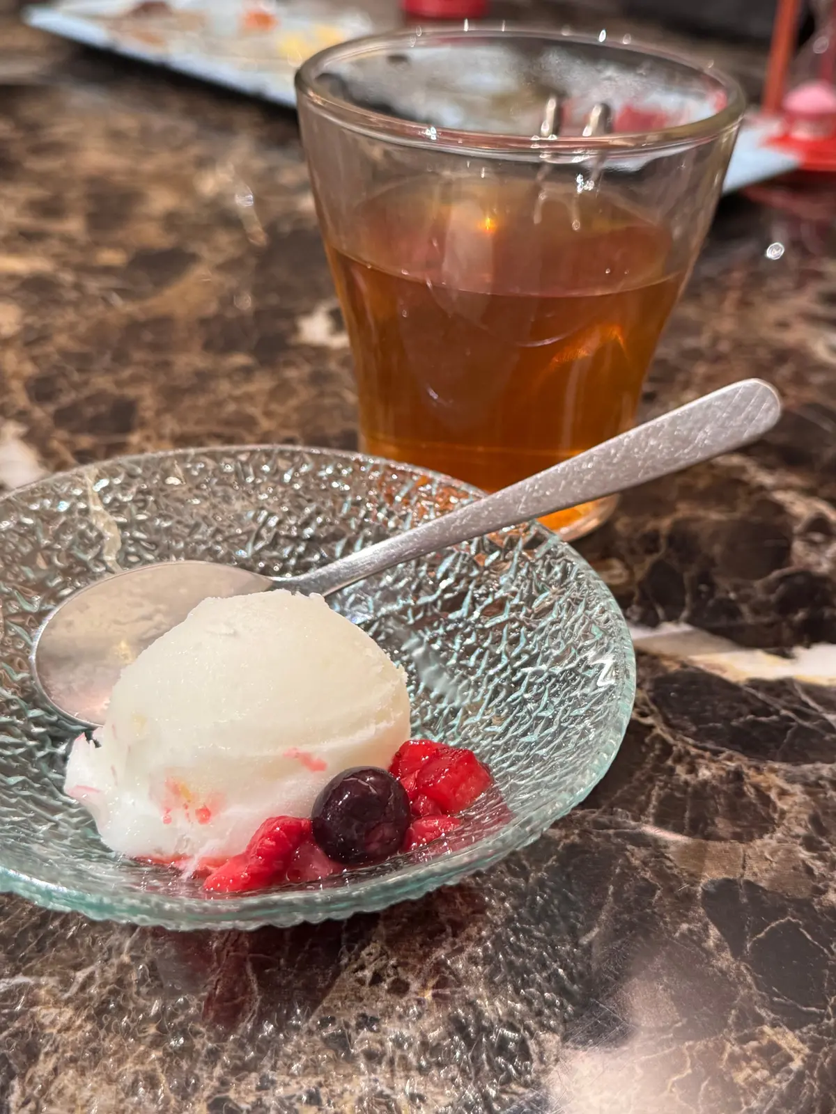 美とヘルシーを満たす寒い日の大人火鍋時間の画像_9