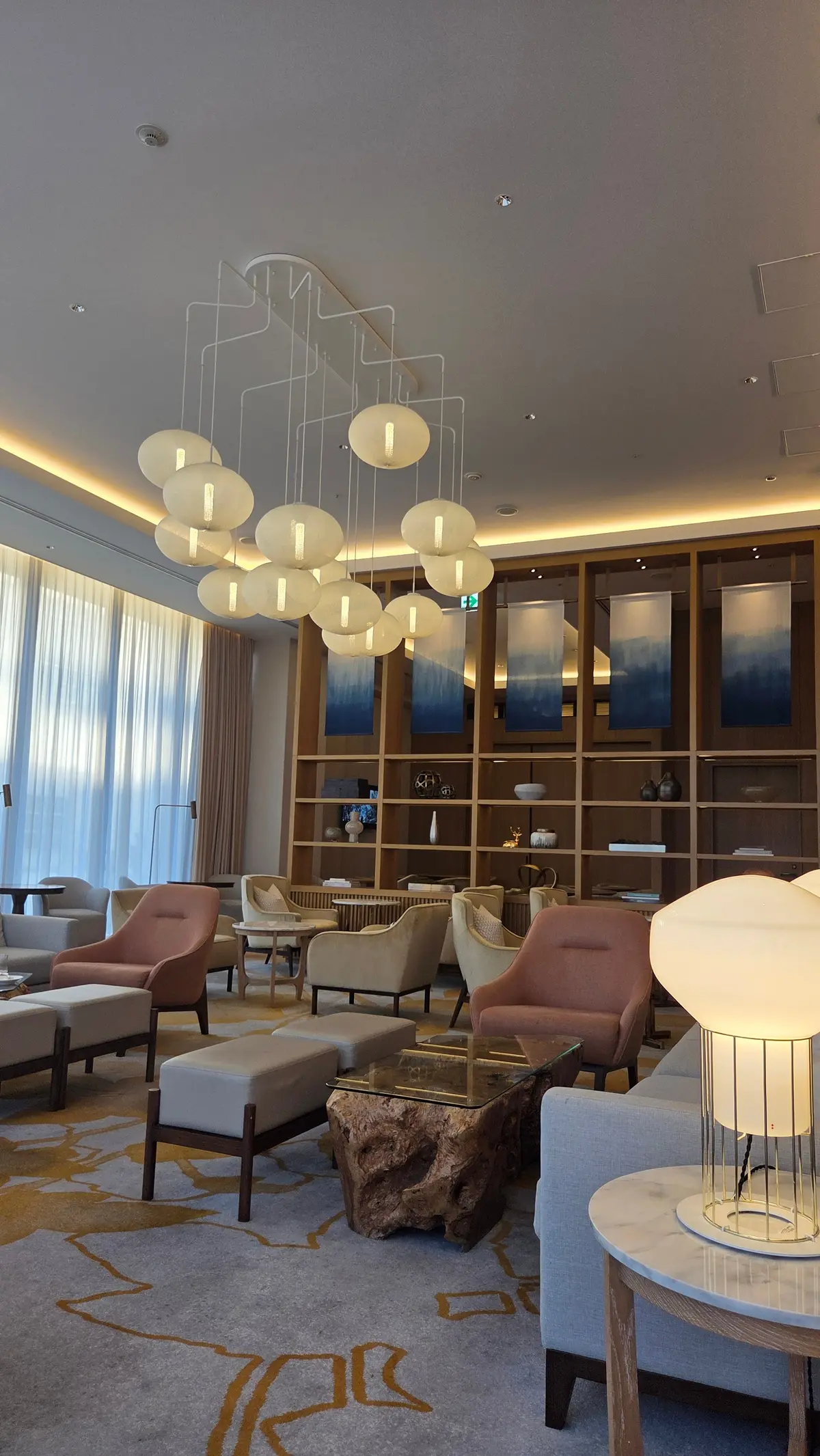 日韓首脳会談が行われたホテルにてホカンスの画像_6