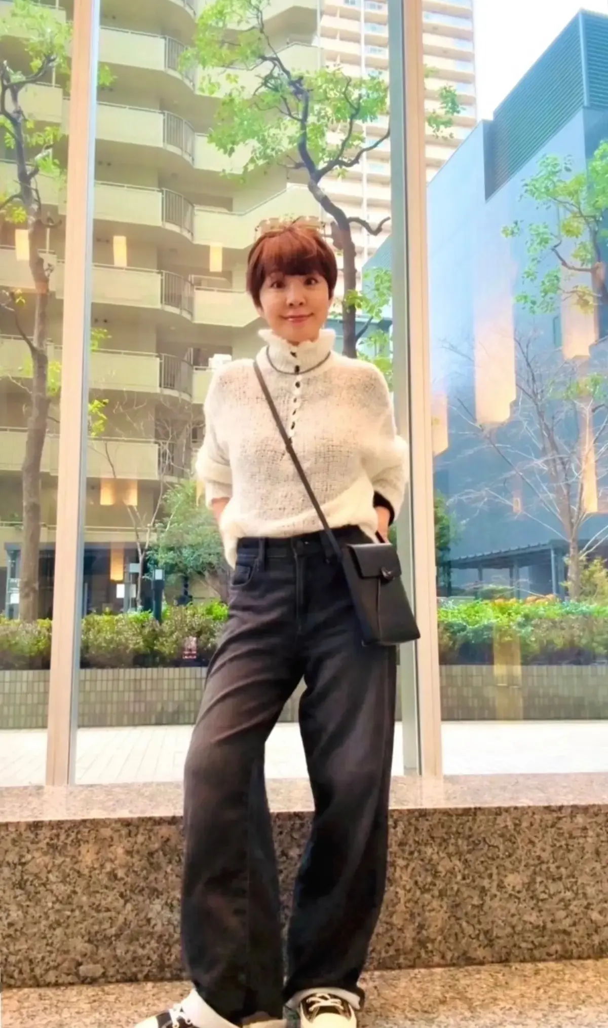 コンバース　スニーカー　モノトーンコーデ