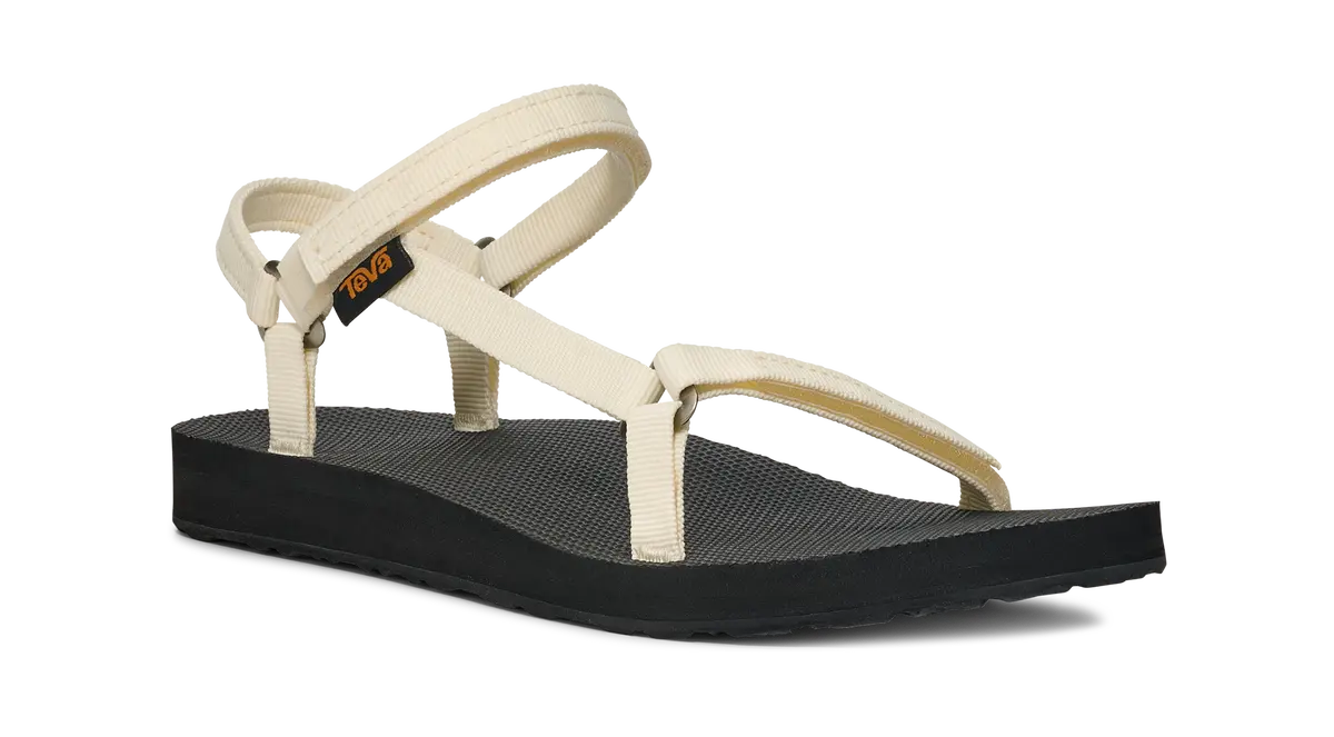 テバ　Teva®　サンダル　夏コーデ