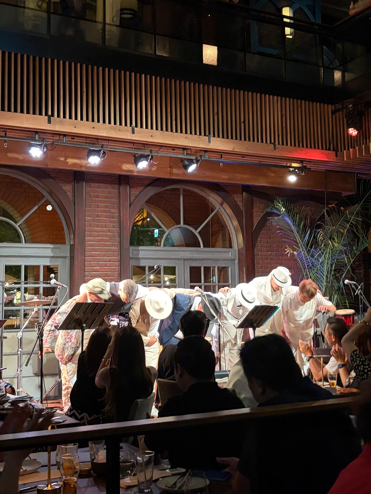 BLUE NOTE PLACE ラテンLIVE スタンディングオベーション 恵比寿