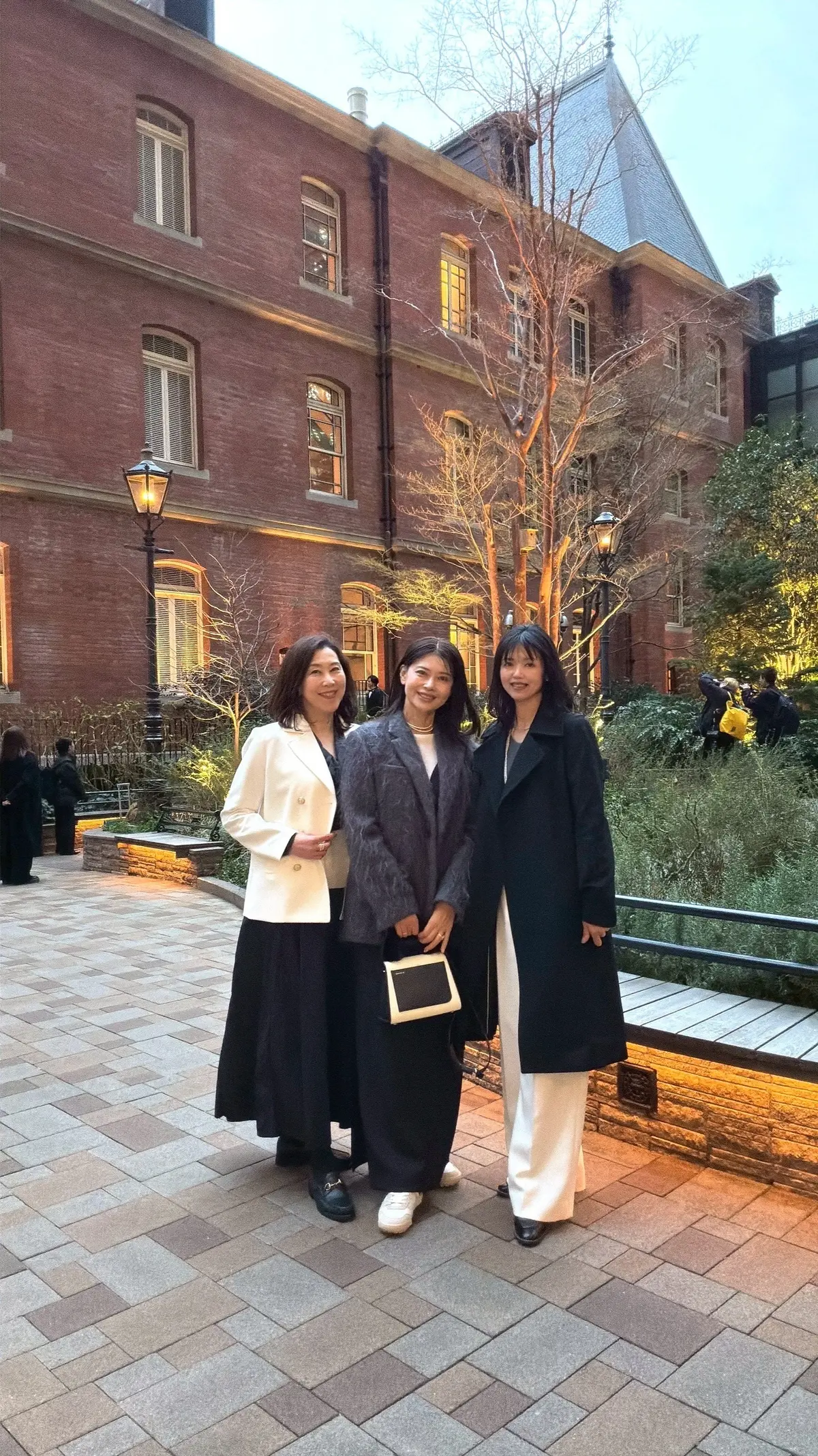 夕暮れ時の丸の内