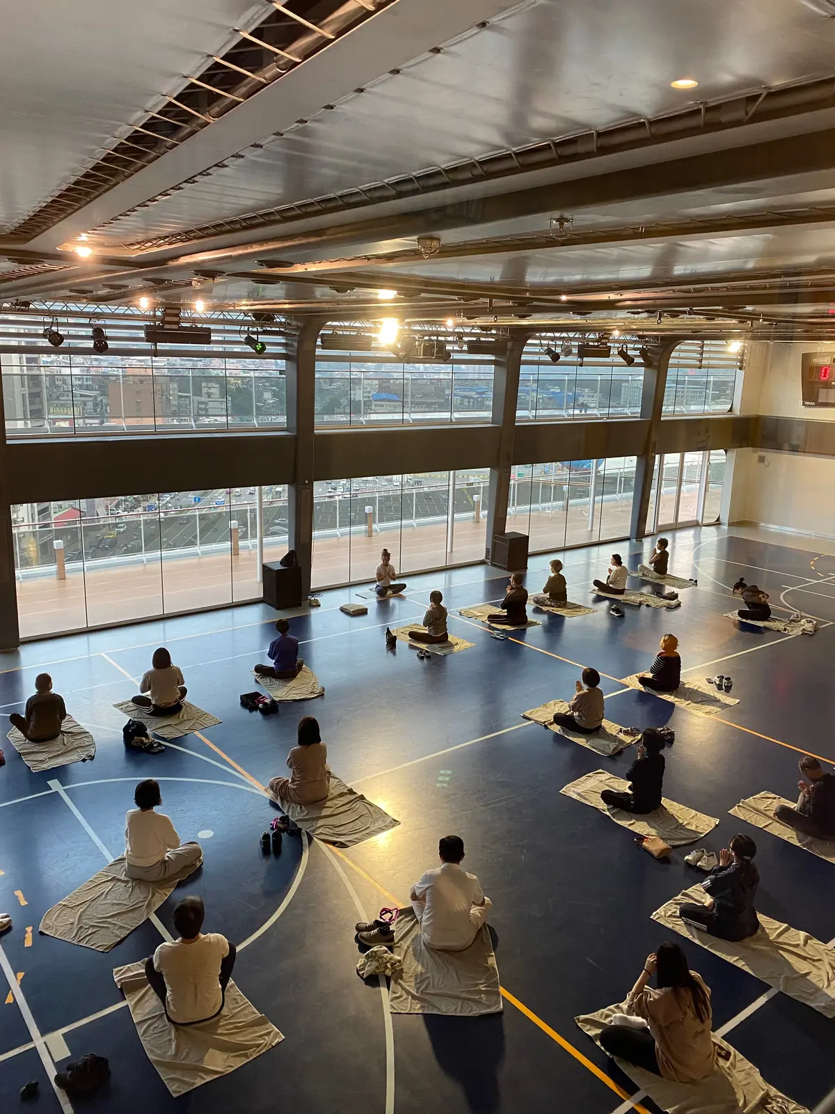 MSCベリッシマ ヨガ 船内アクティビティ ジム 大人向けクルーズ 健康的な過ごし方