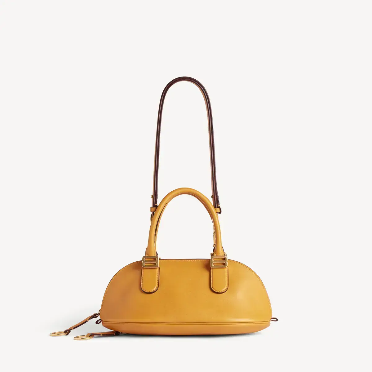 バレンシアガの最新バッグ「ボレロ」