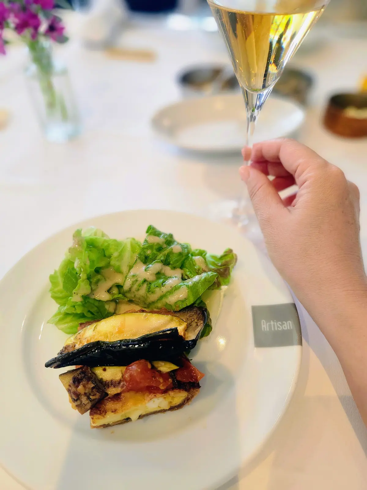 横浜ランチ、日本大通り、レストランアルティザン、ビストロ、フレンチ、40代ファッション、プリン、プリンアラモード、ステックフリット、初夏、