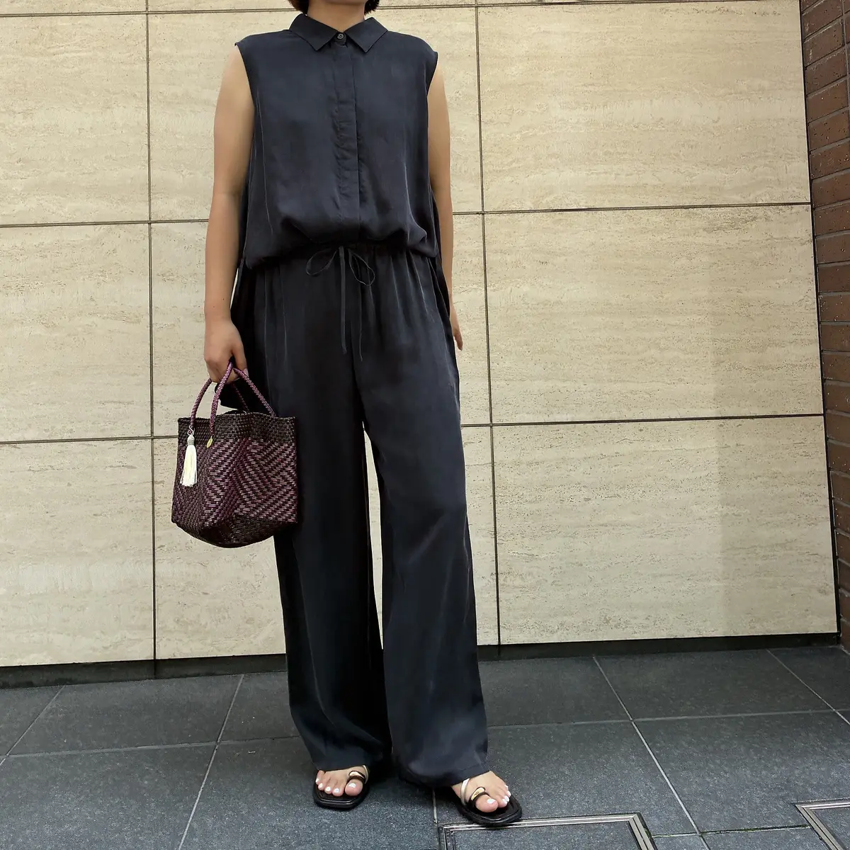 1er Arrondissement×eclat
キュプラフィブリルノースリーブ
￥20,900
キュプラフィブリルパンツ
￥20,900
を着用したスタッフ