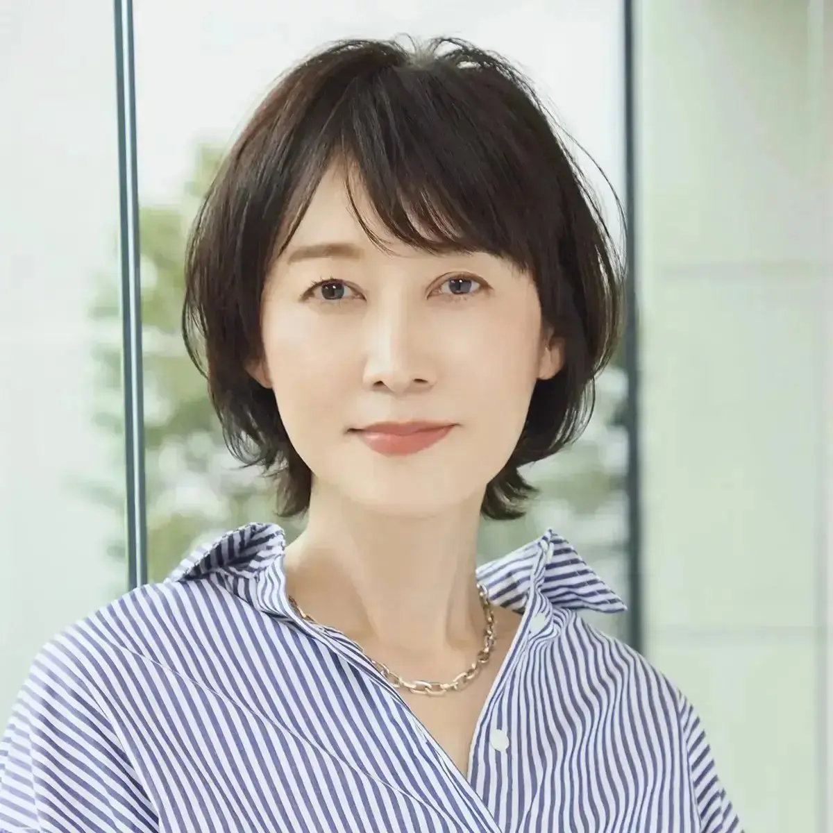 面長に見えないショートボブ