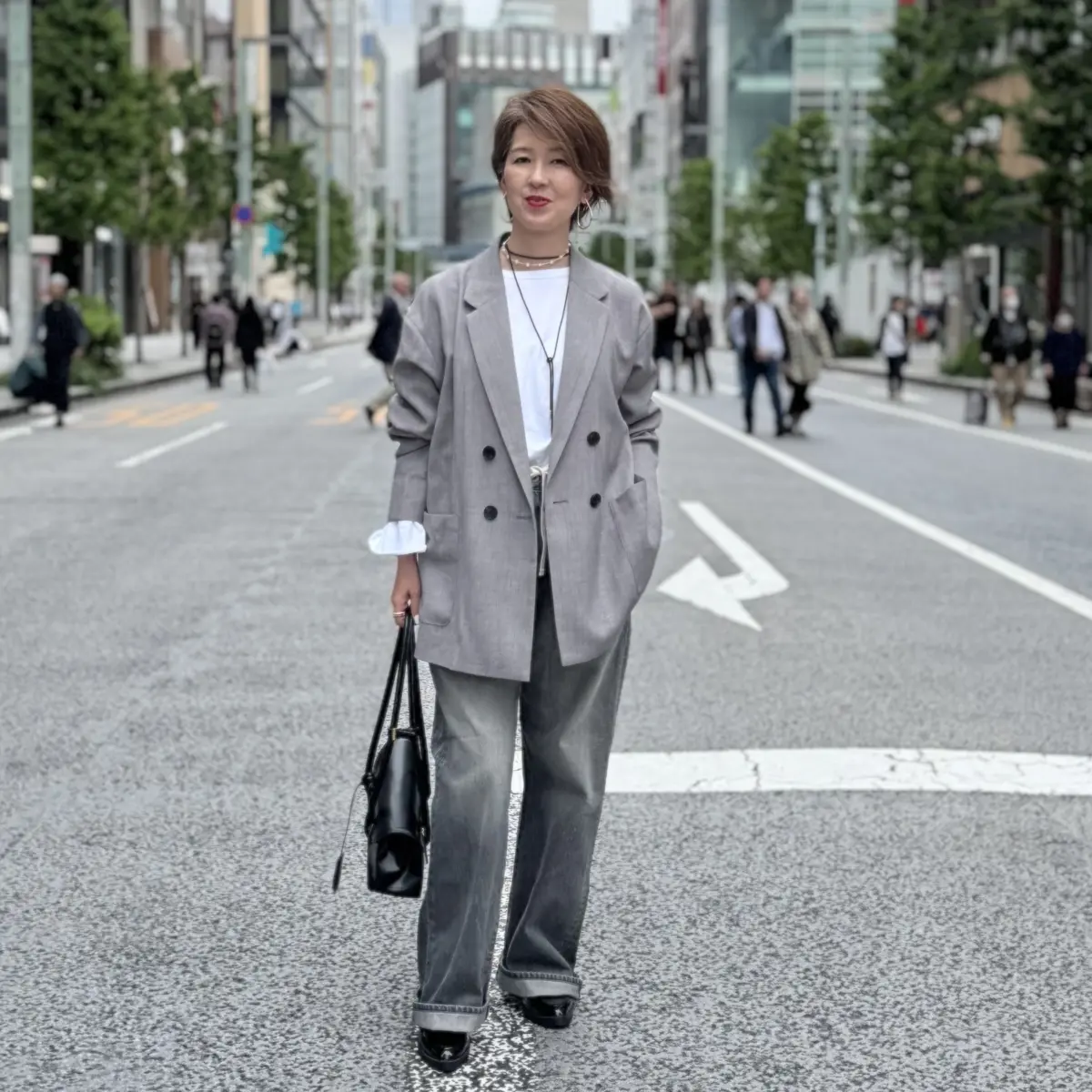 【50代カジュアルコーデ】グレーデニムでの画像_1