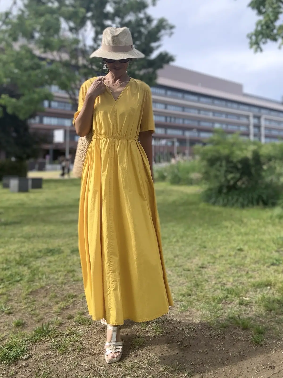 エクラ 華組 山崎明子さん　夏コーデ　ワンピース　イエローコーデ