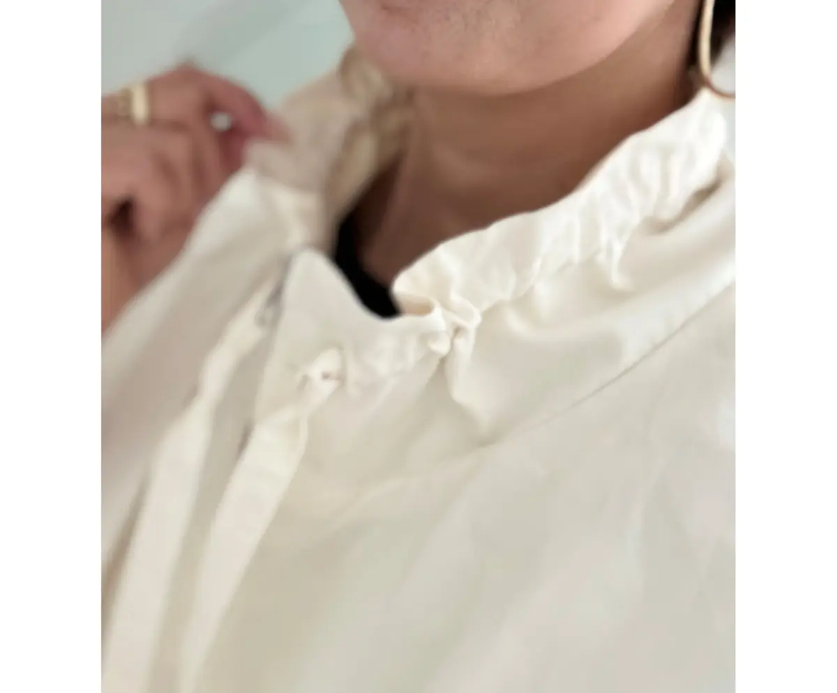 50代　トレンチコートコーデ　バーバリー　