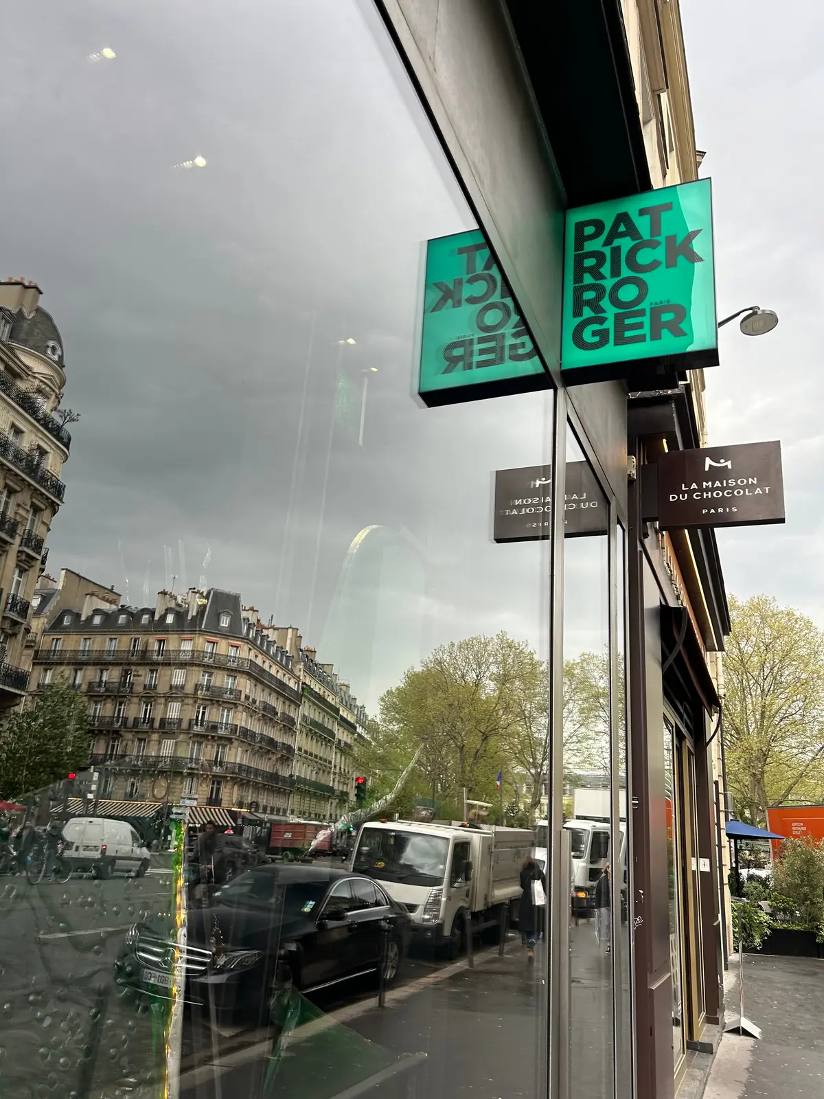 パトリックロジェ　patrick roger  チョコレート　パリ