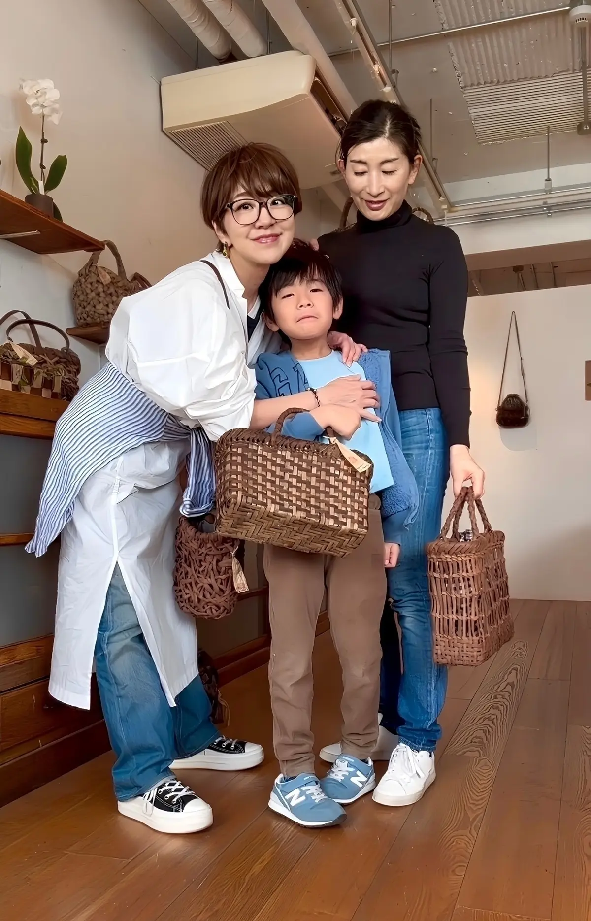 東銀座のギャラリーで着物に合うかご展とセの画像_2