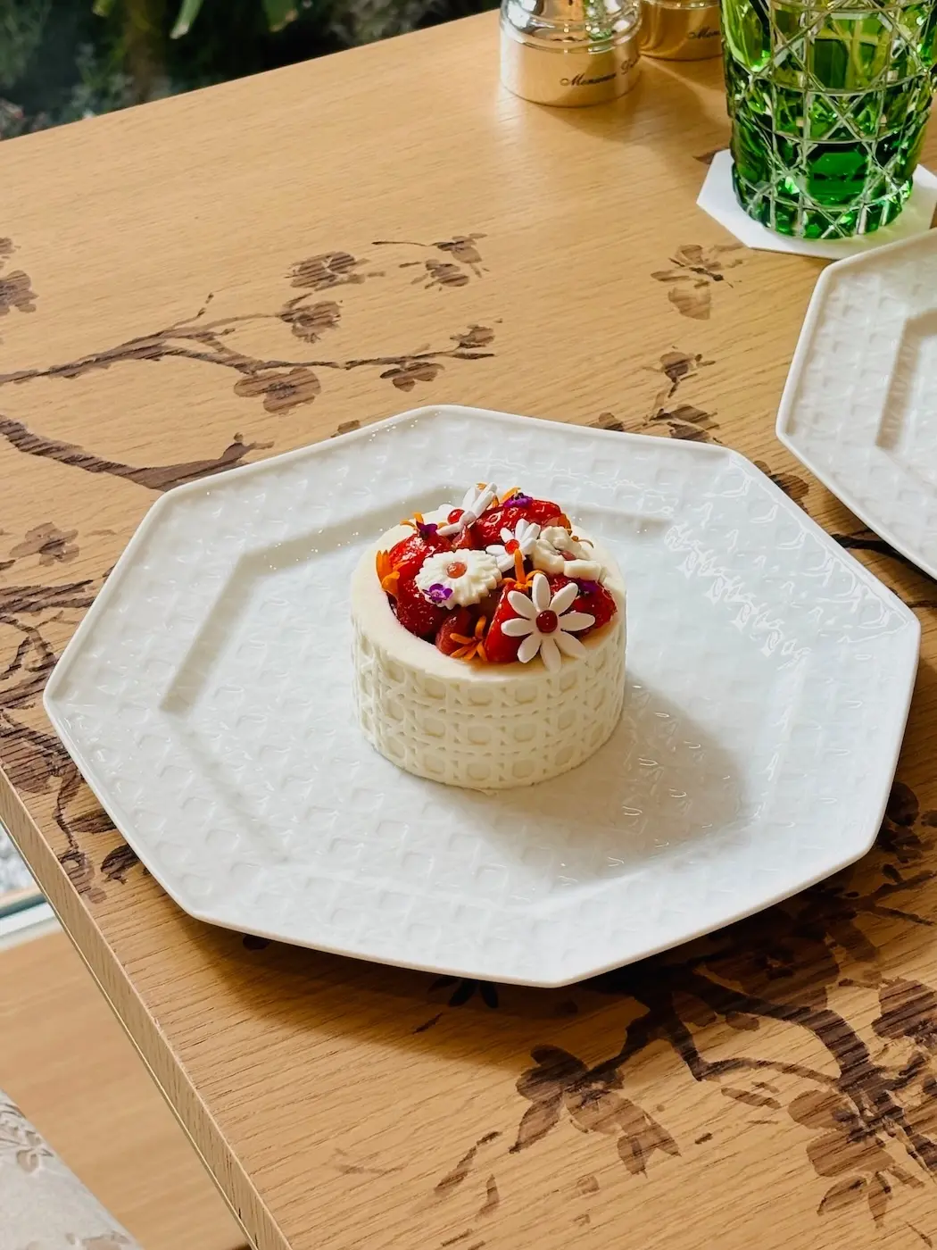 スイーツ ル カナージュ シュクレ ディオール バンブー パビリオン カフェ　代官山