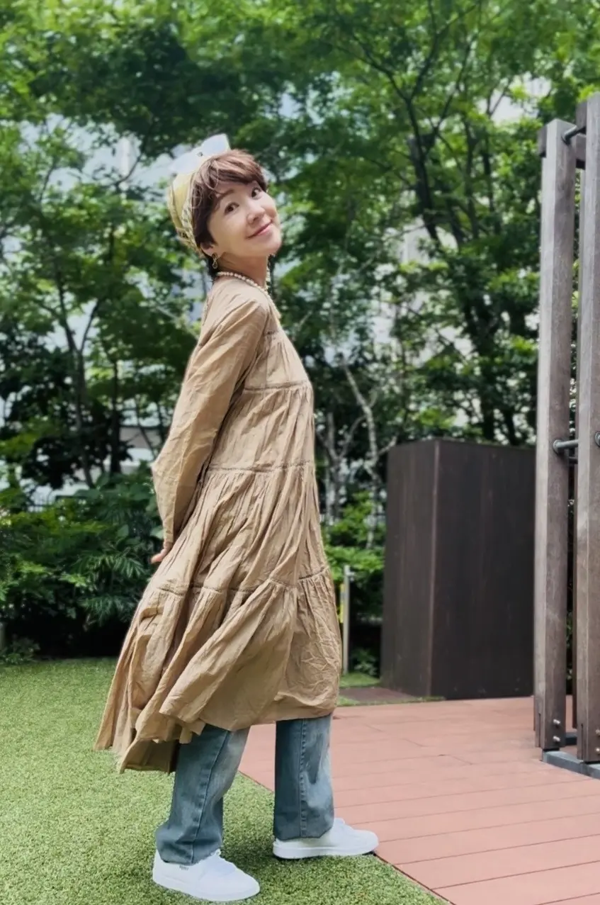 【GW何着ていく？】スニーカーで品よく決の画像_3