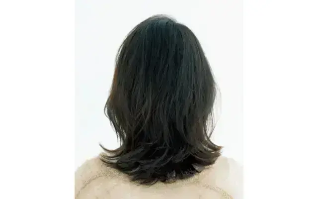 柔らかい髪質の「くびれミディアム」