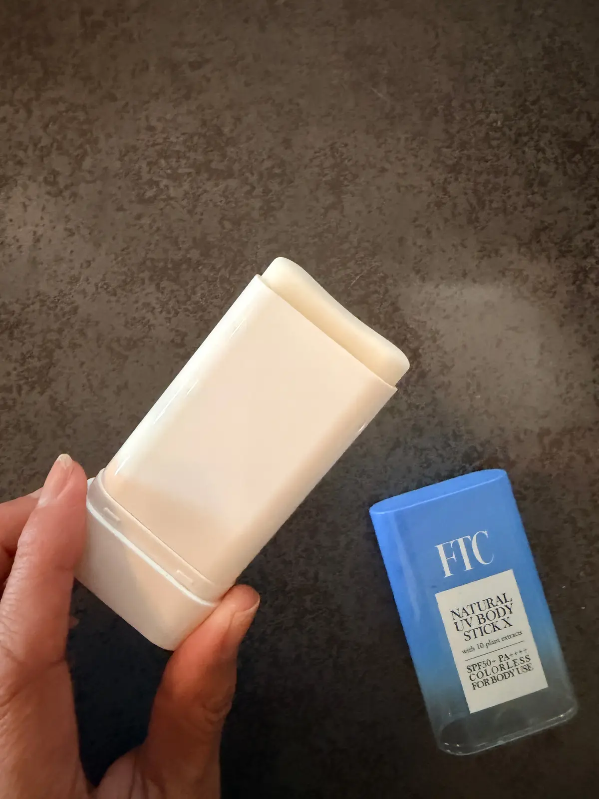 ゴルフのハイシーズン到来！今年は日焼け対の画像_2