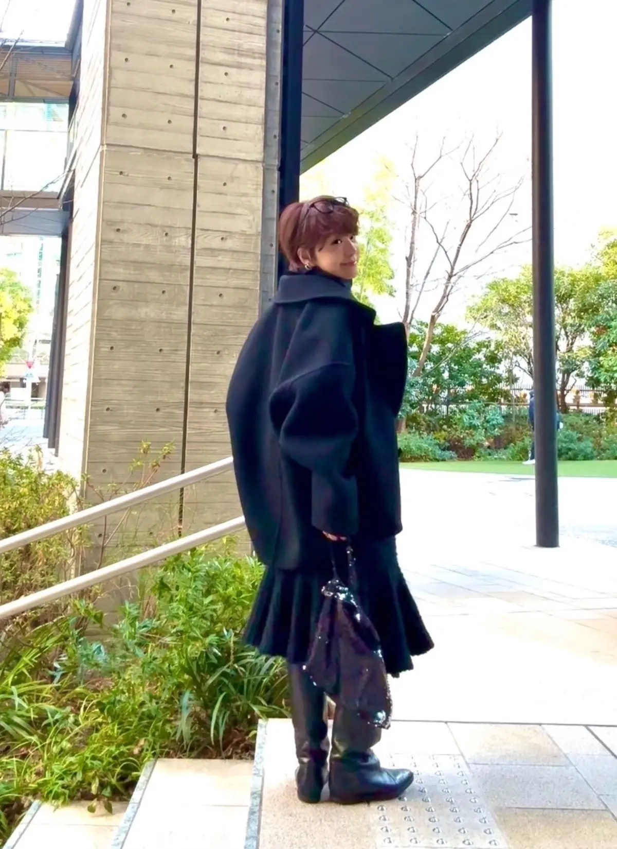 季節を楽しむ大人のおしゃれお出かけコーデの画像_5