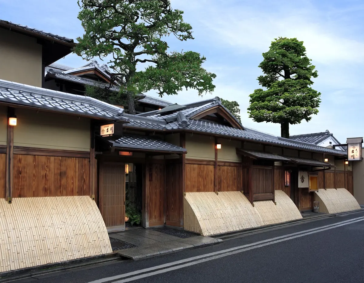 料理旅館・天ぷら 吉川　エントランス　京都　大人のご褒美ひとり旅