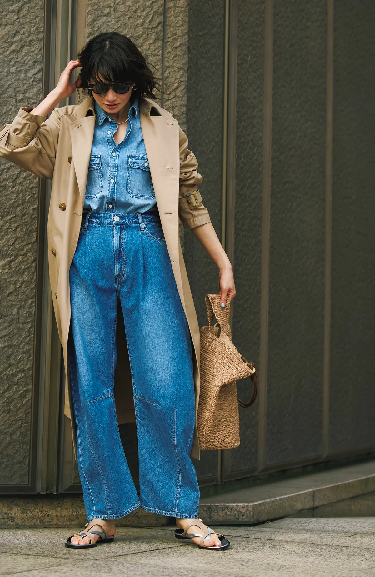 ヴィンテージ風の本格デニムも、 立体的なバレルレッグでモダンに進化