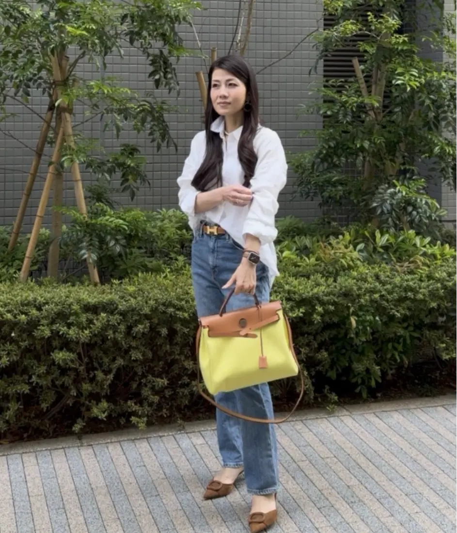 エクラ 華組　小泉雅恵さん　イエローバッグ　エルメス　50代　全身コーデ