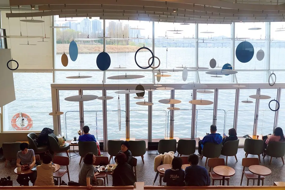 STARBUCKS COFFEE ソウルウェーブアートセンター店