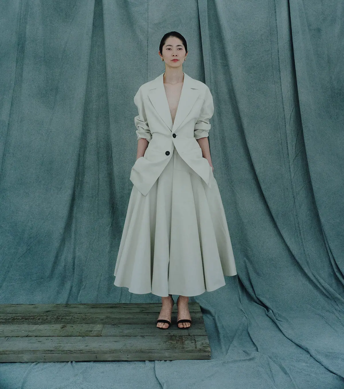 HARUNOBUMURATA　過度な装飾を抑えた ミニマリズムで美意識を表現