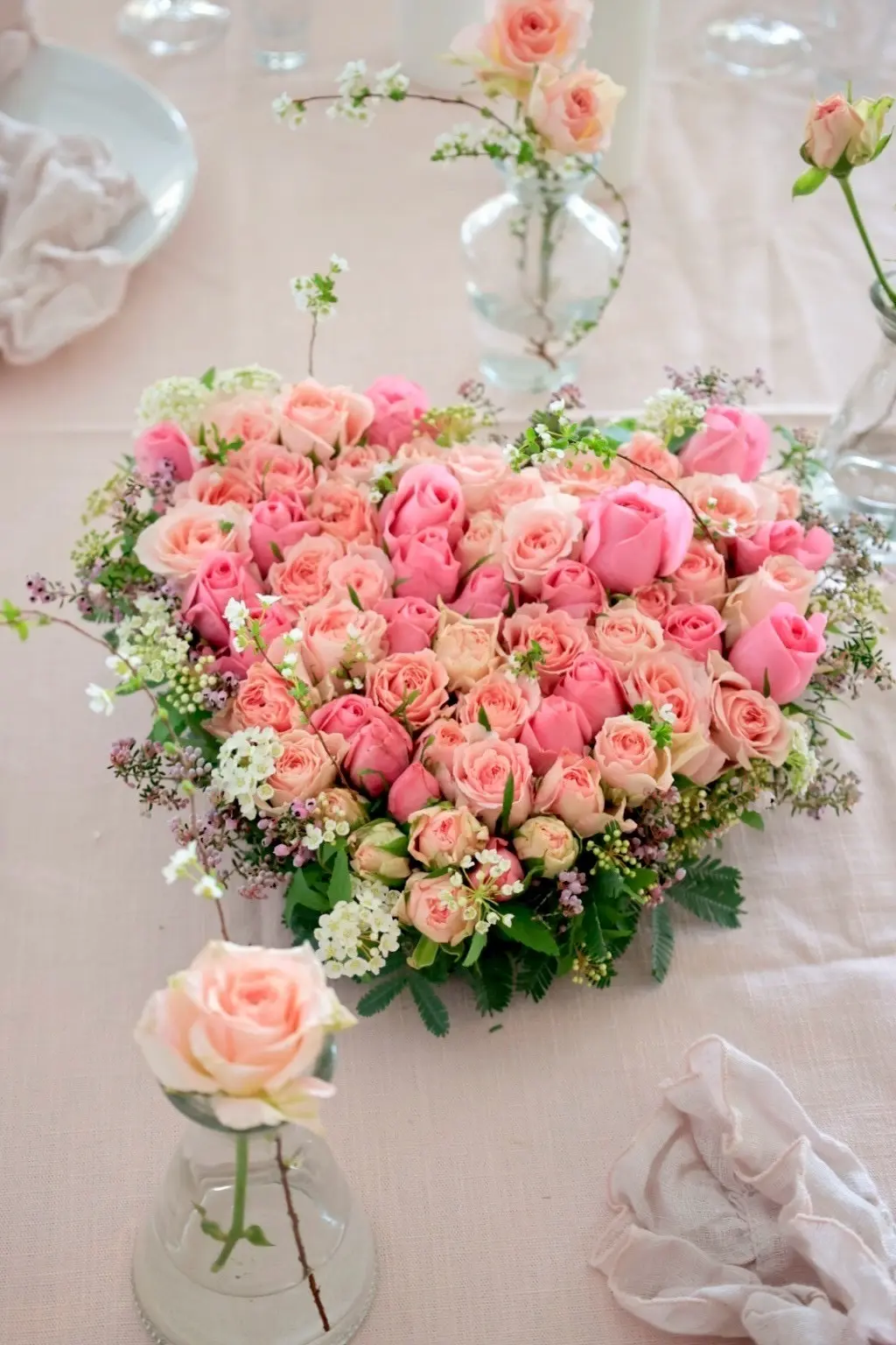 バレンタインを彩るパリスタイル「ハート型アレンジメント」