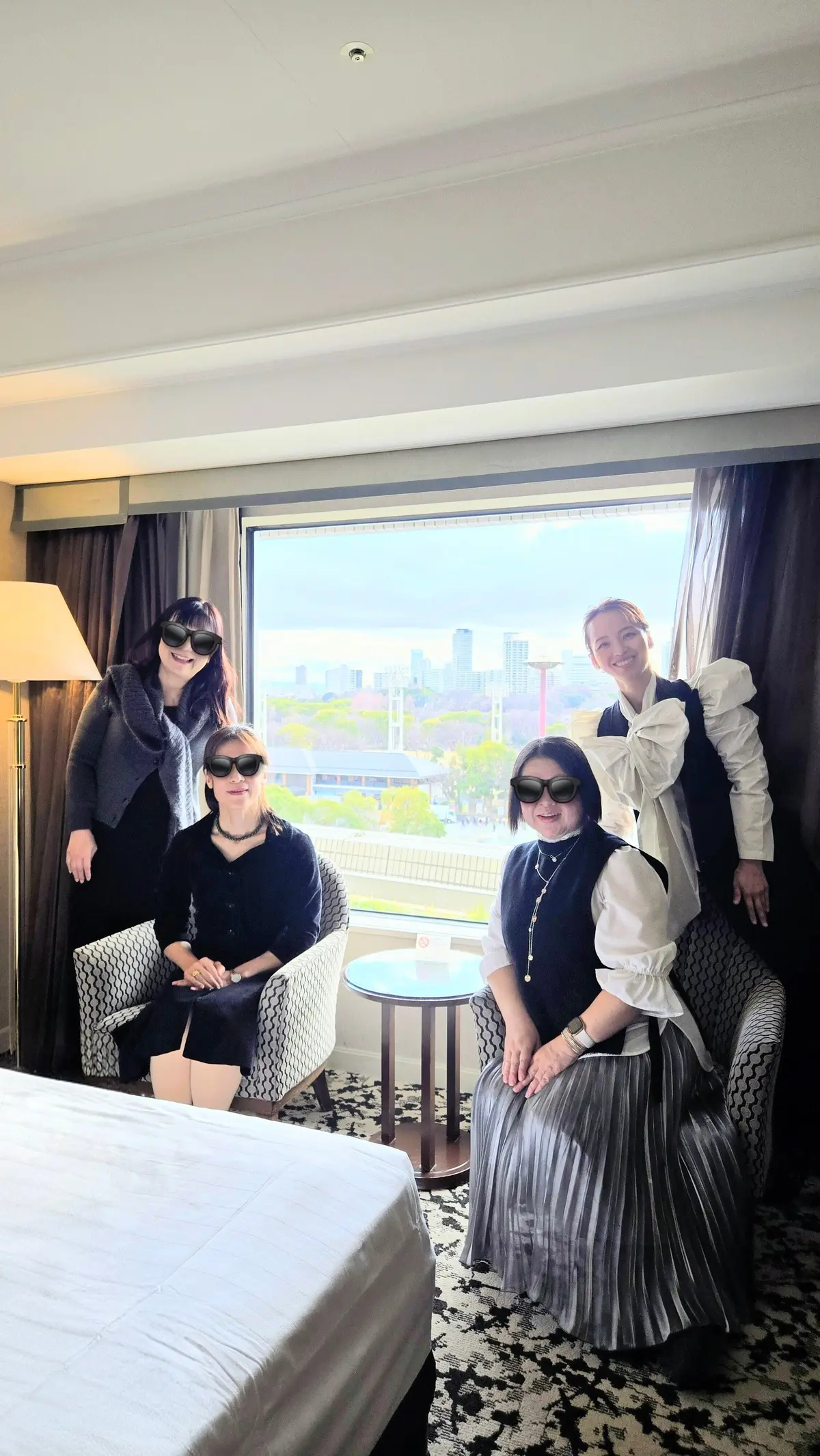 ビッグリボンシャツ一枚で楽しむ春コーデの画像_7