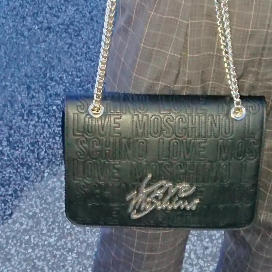 チェーンバッグ