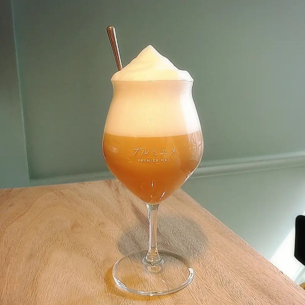 代々木公園の「プルミエメ」のカフェラテ