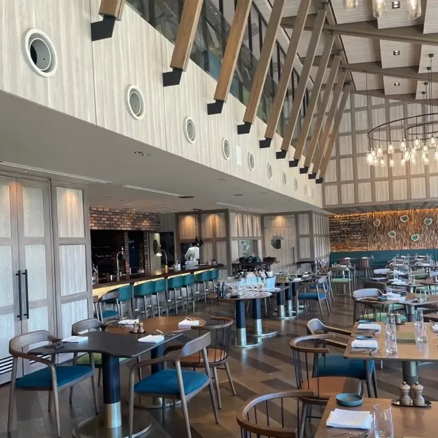 ホテルインディゴ軽井沢のダイニング「KAGARIBI」