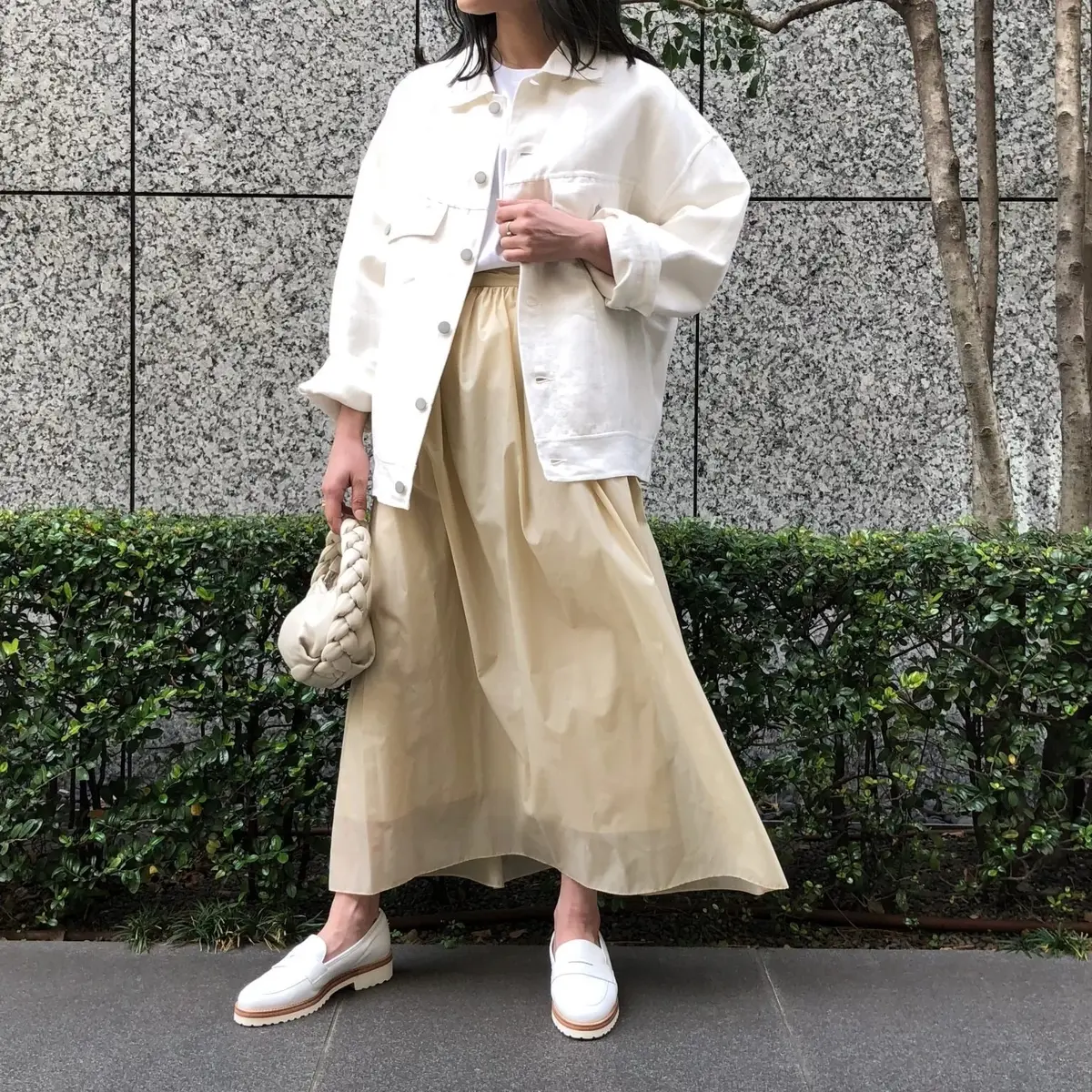 大人の可愛げを演出【50代 春コーデ】村の画像_2