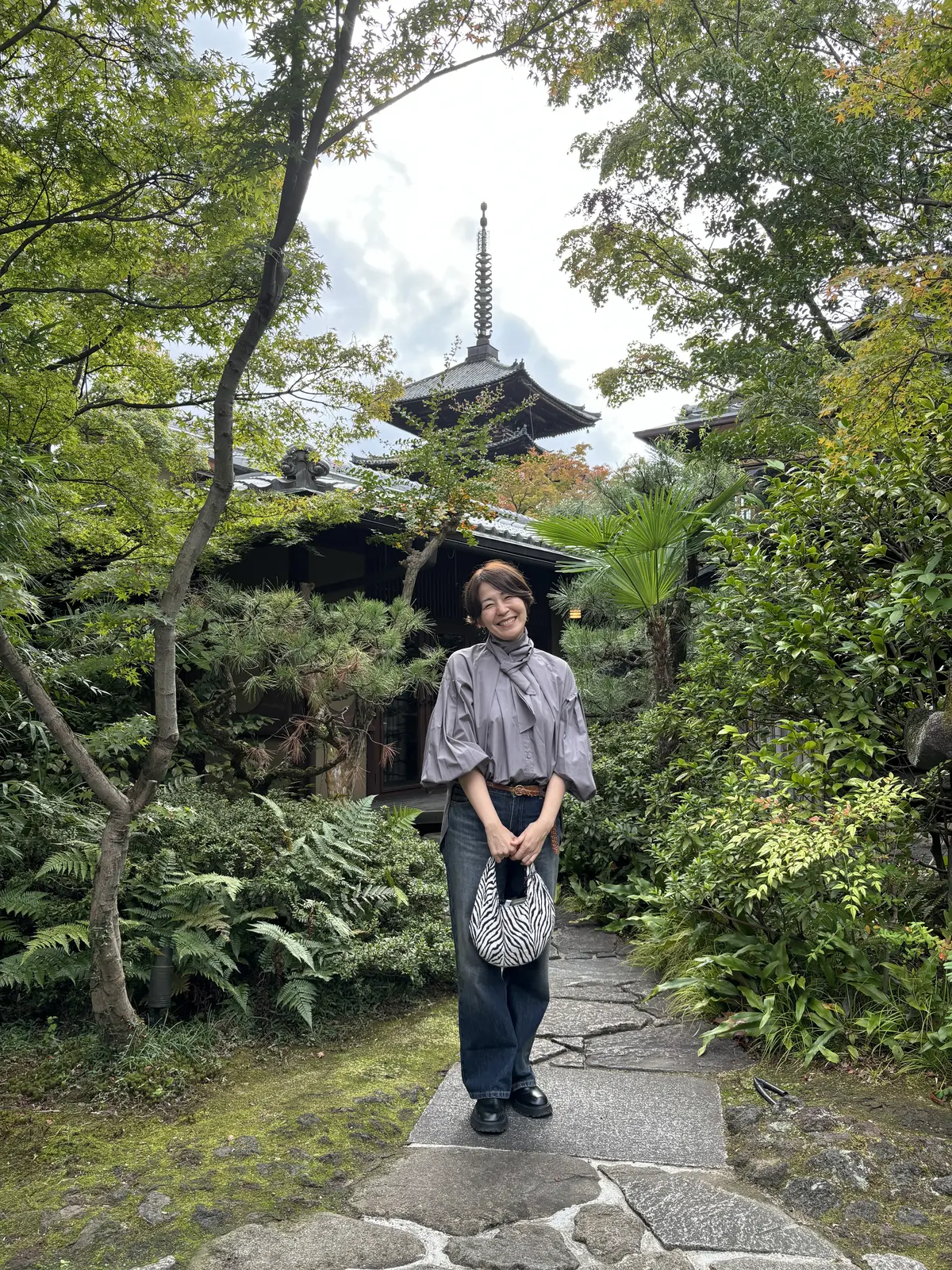 ZARAの初デニムにお気に入りのブラウスの画像_7