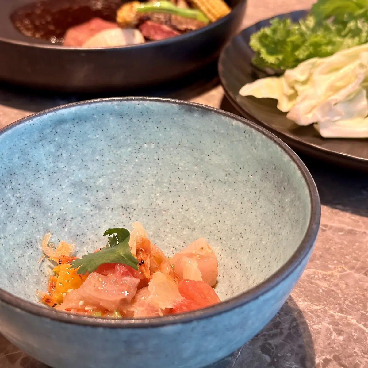 タイ料理店　SAAWAAN BISTRO料理　旬鮮魚とシトラスのセビーチェ