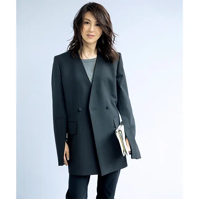 50代になってもチャレンジできる！雨宮塔子さんの「ジャケット」の新しい着こなし方