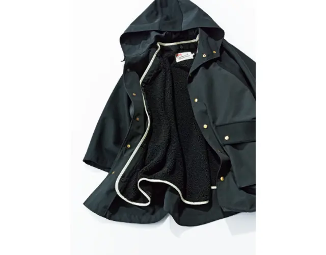 白いラインが効いた、取りはずし可能なライナー