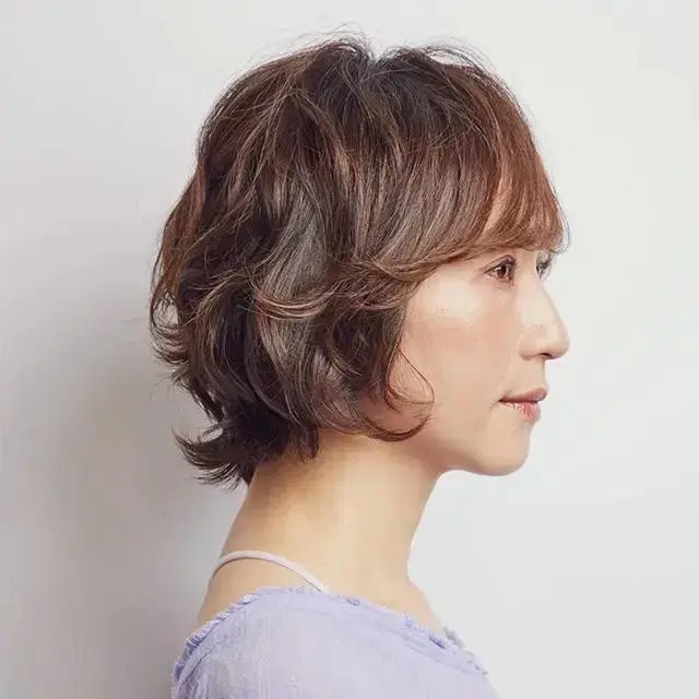 こなれ見え確実「ウルフ風ショートボブ」