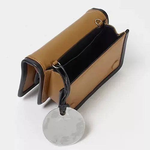 キャッチーなデザインでおしゃれが華やぐ！の画像_5